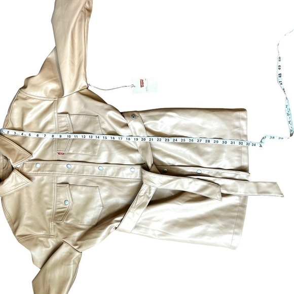 Levi's Women's Faux Leather Belted Shirt Jacket - Picture 12 of 14